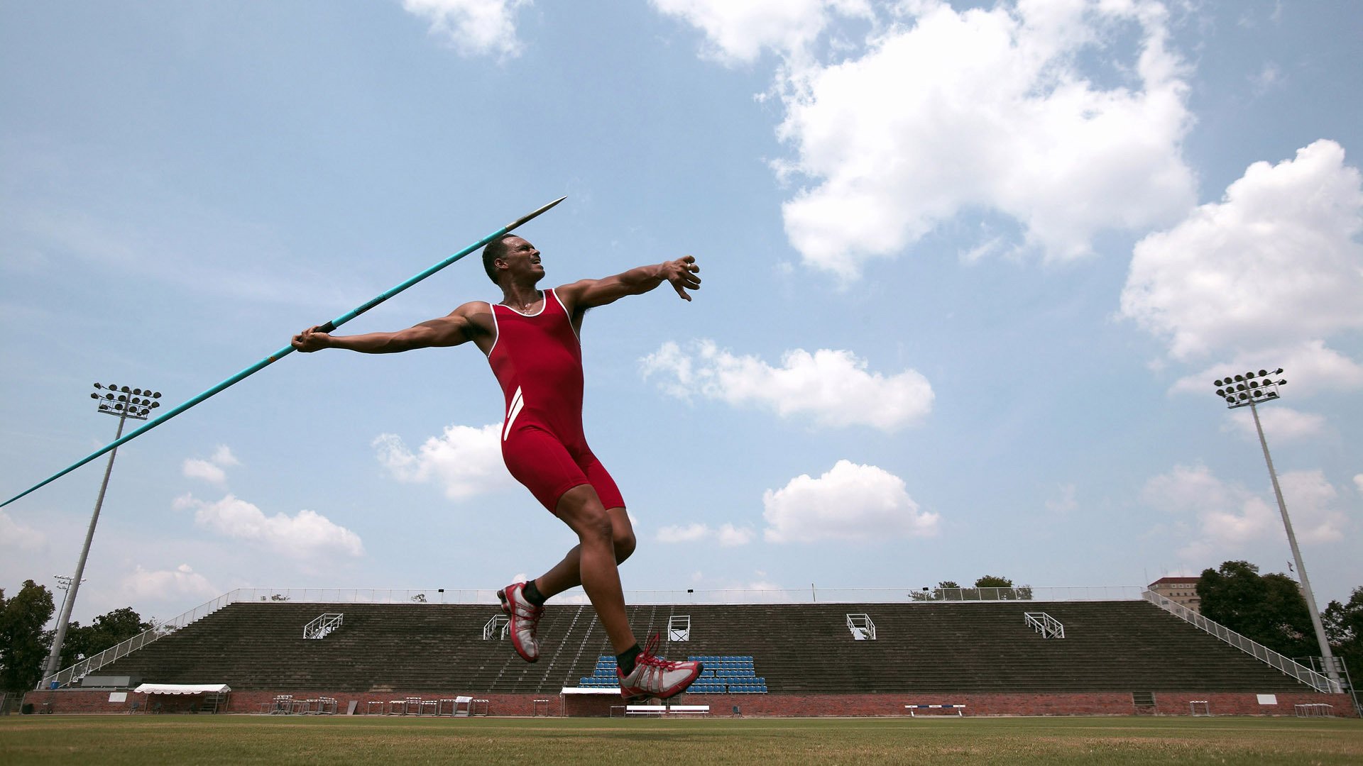 爱游戏ayx官网-足球营地建设推动全民体育，青少年成长新引擎，足球基地运营方案